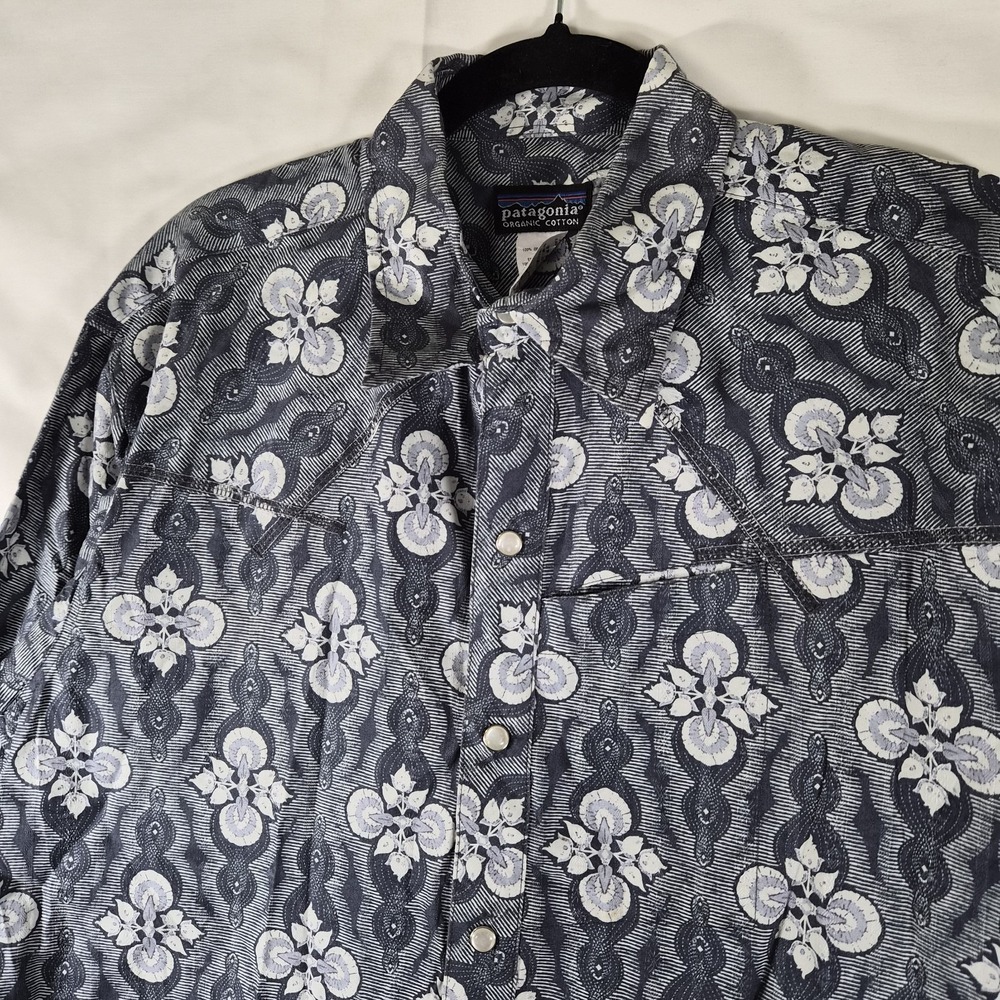 Patagonia Organic Cotton Button Up Shirt Mens Medium Western Snap Gray Floral...